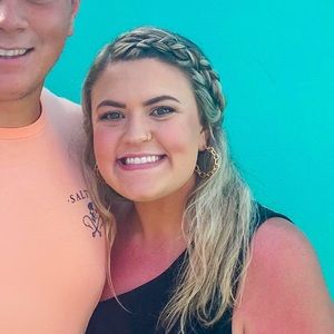 Meet your Posher, Makayla